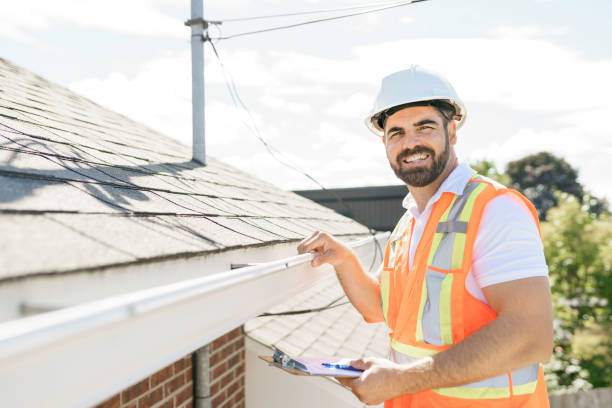 Best Roof Gutter Cleaning  in New Glarus, WI